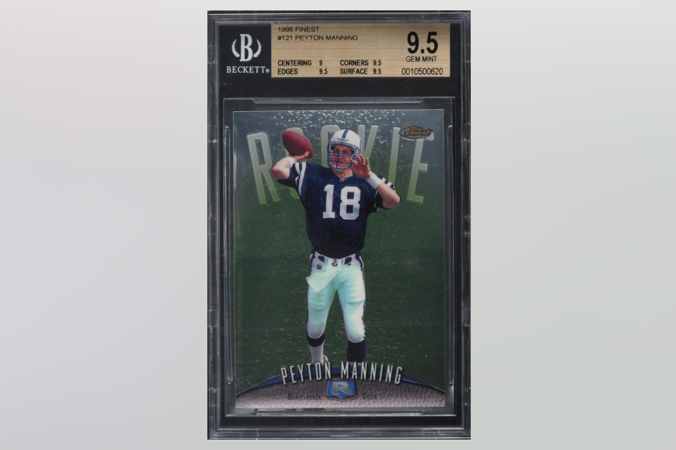 3x2 Blur BKGtheGreatestToppsFinestFootballHallofFamerCardsofAllTime.png