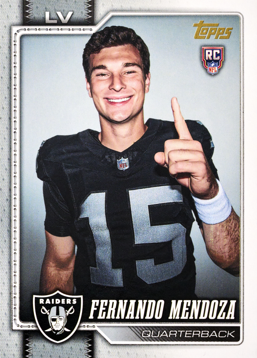 2026_Topps_Flagship_Football_GoldenMirrorRookieImageVariation_Base_FernandoMendoza_FR (1).jpg